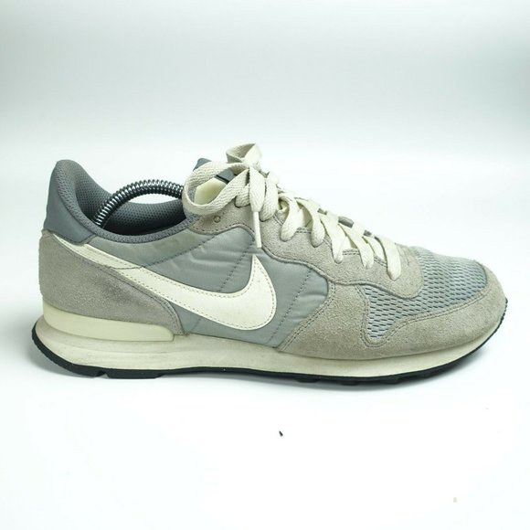nike internationalist wolf grey